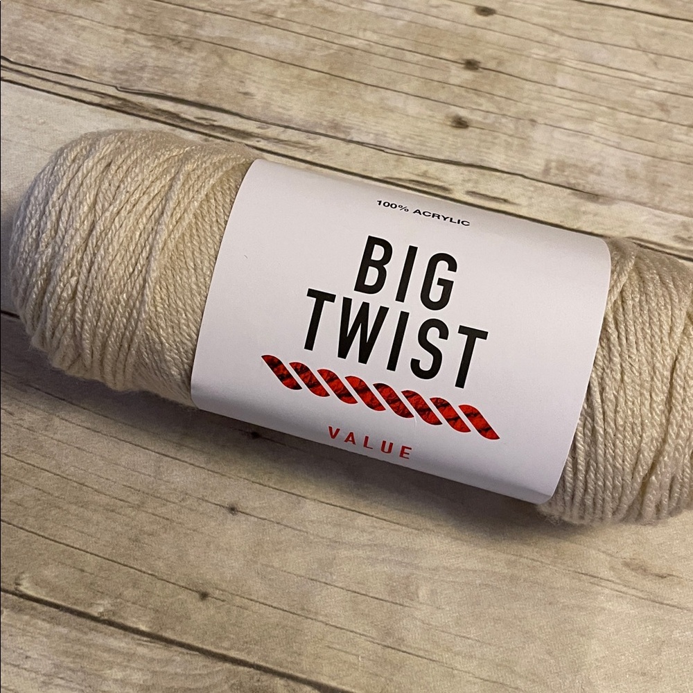 Cream Big Twist Acrylic Value Yarn 6 Oz